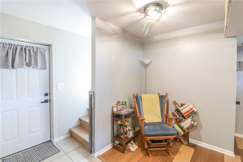 209 W South Railroad Street — photo 17