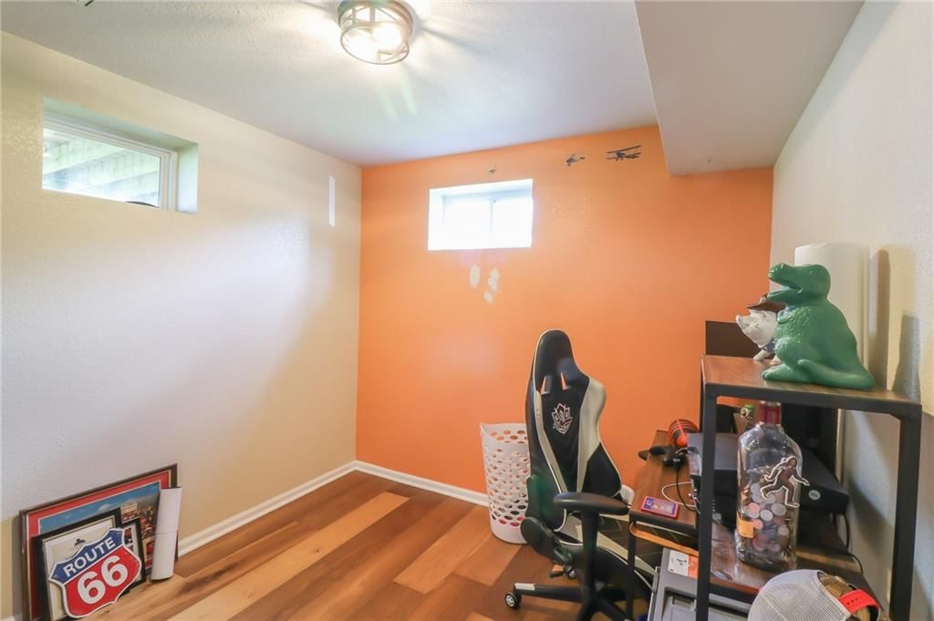 209 W South Railroad Street — photo 20