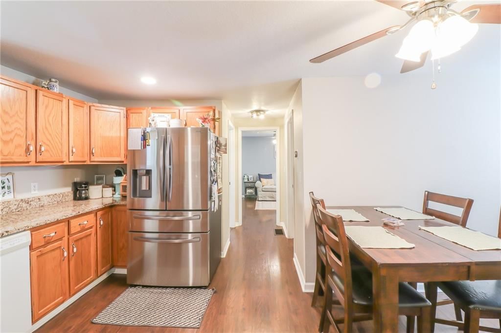 209 W South Railroad Street — photo 9