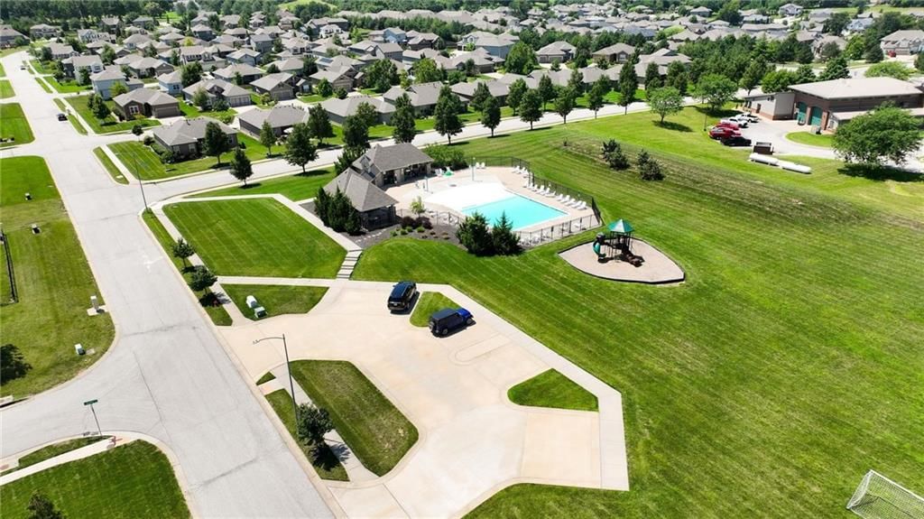 1009 SE Forest Ridge Court — photo 42