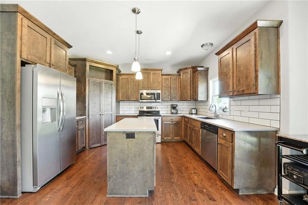 1009 SE Forest Ridge Court — photo 8