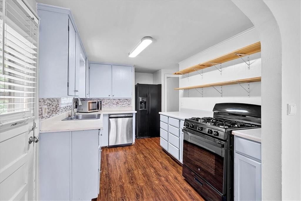 3912 Elledge Drive — photo 8