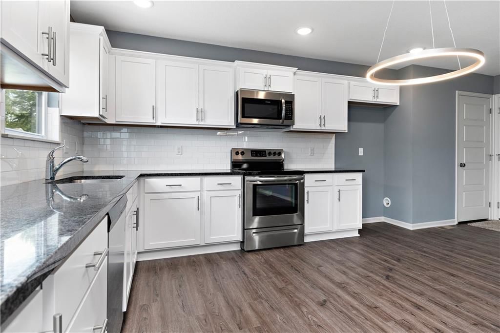 11214 N Oak Trafficway — photo 7