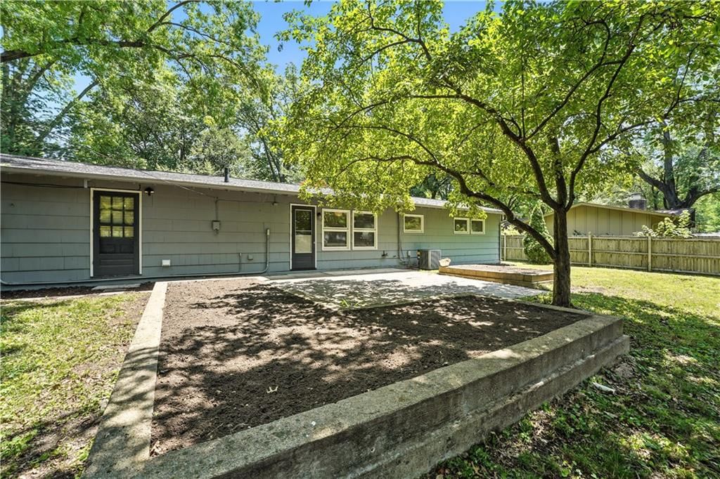 7604 Tomahawk Road — photo 35