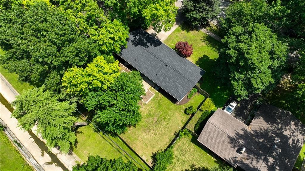 7604 Tomahawk Road — photo 42