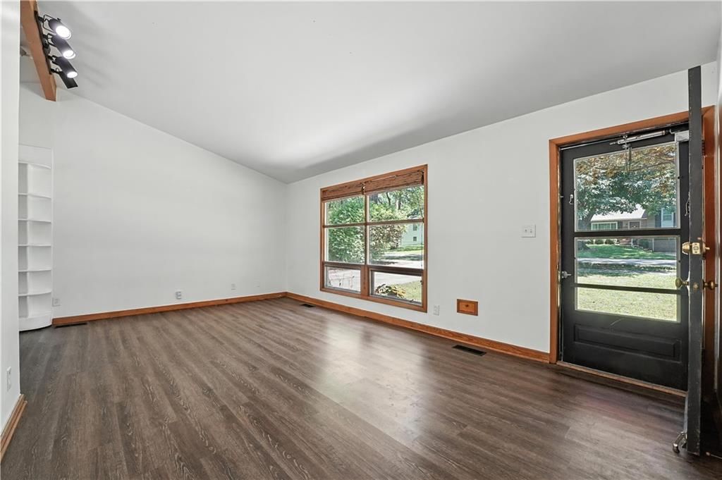 7604 Tomahawk Road — photo 7