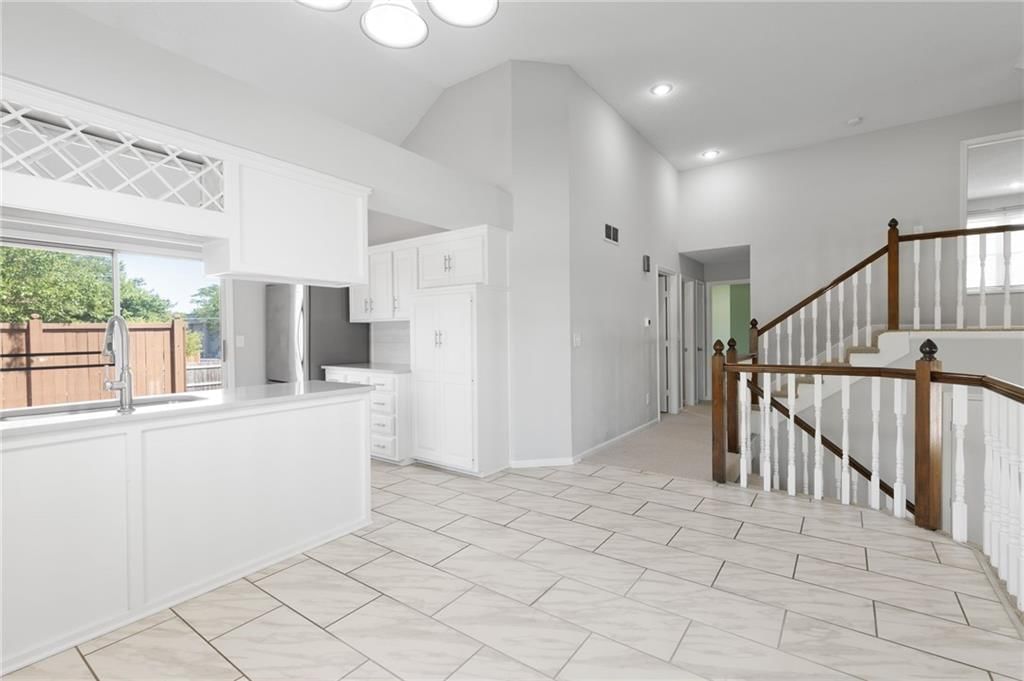 15111 W 147TH Street — photo 9