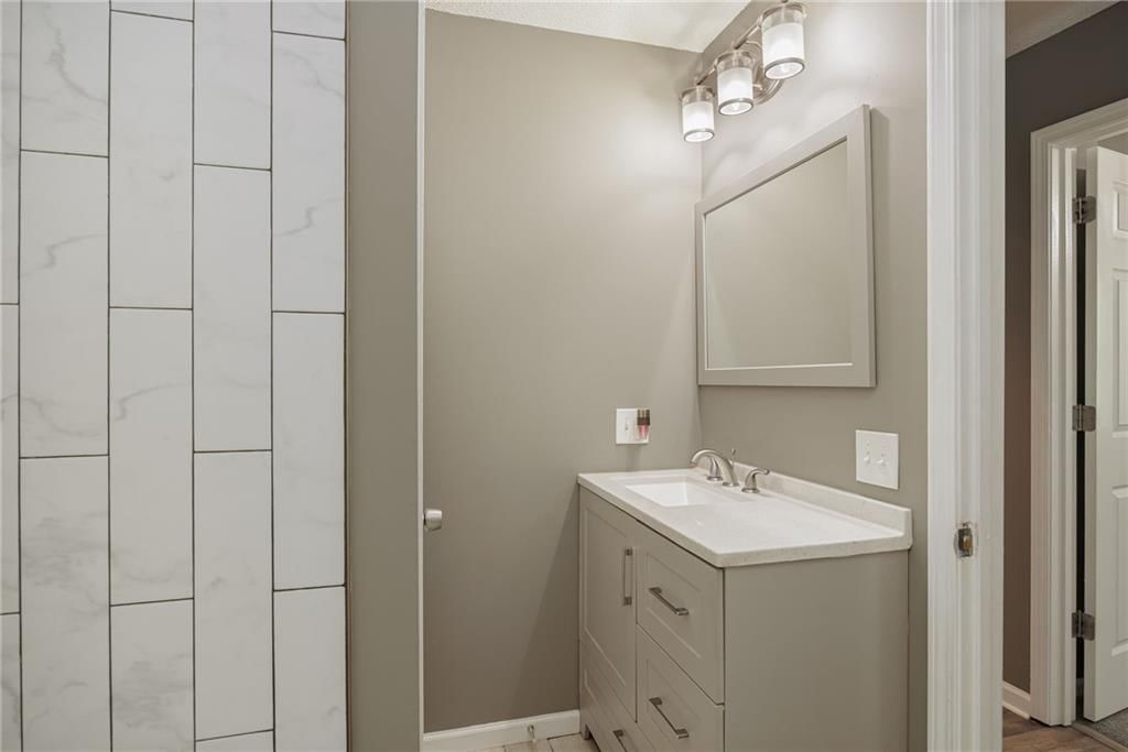 650 Walnut Place — photo 13