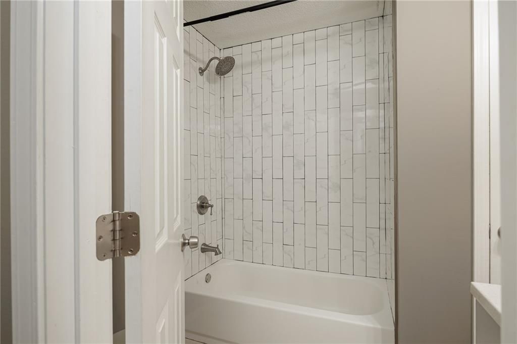 650 Walnut Place — photo 14