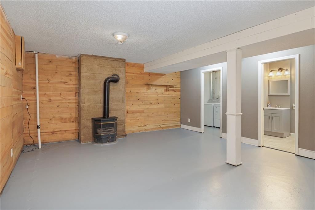 650 Walnut Place — photo 18