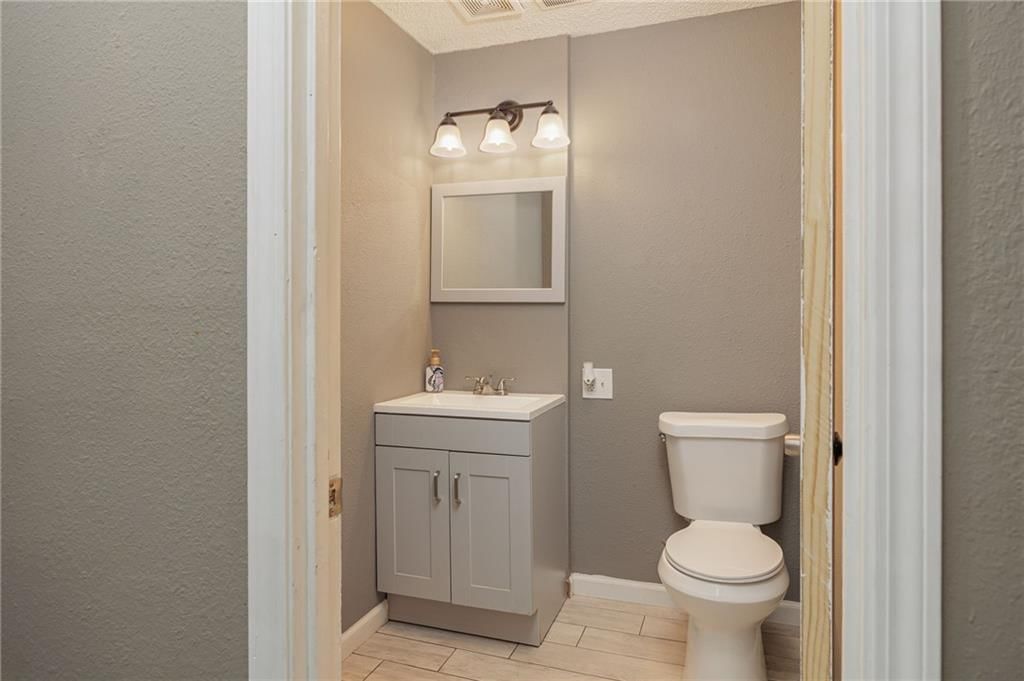 650 Walnut Place — photo 19