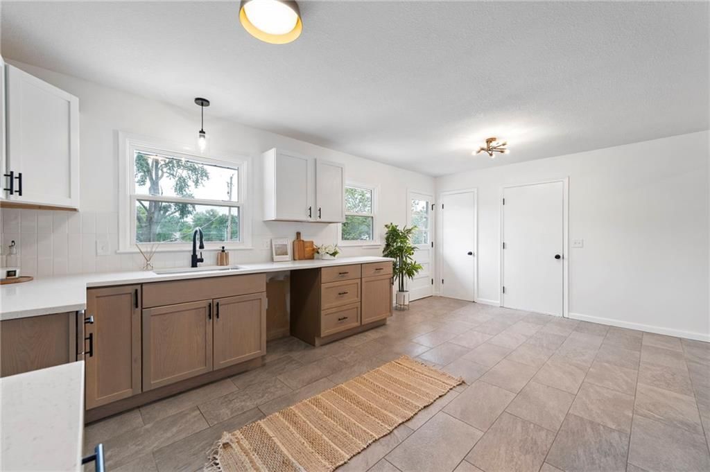 5441 Oliver Street — photo 13