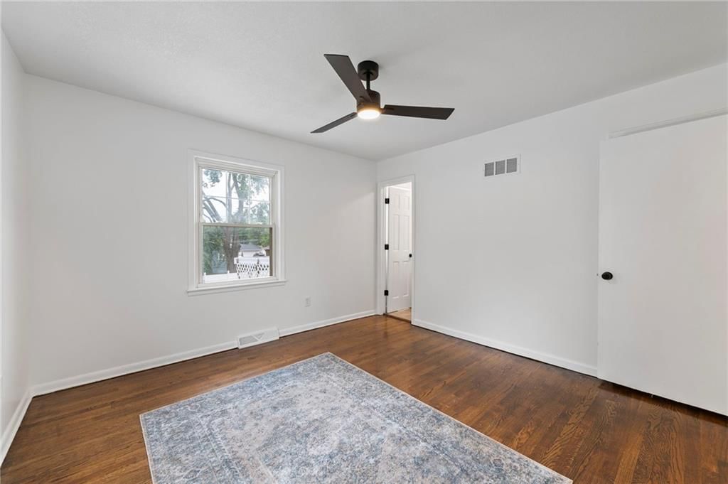 5441 Oliver Street — photo 17