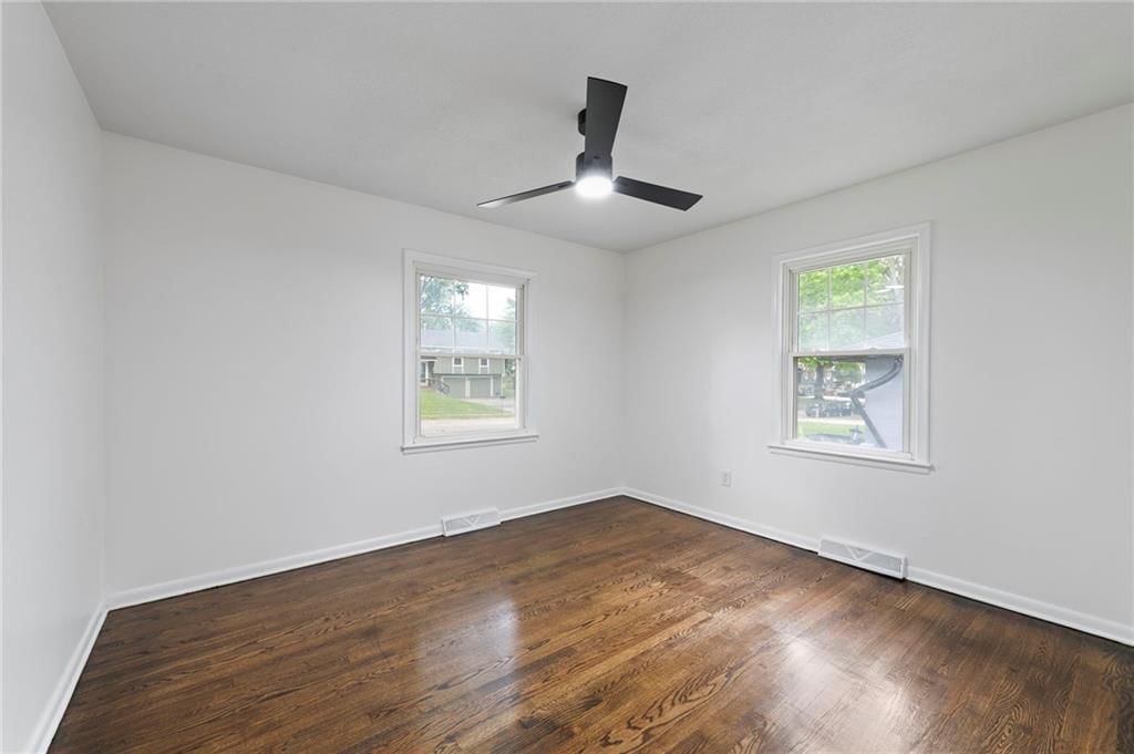 5441 Oliver Street — photo 21