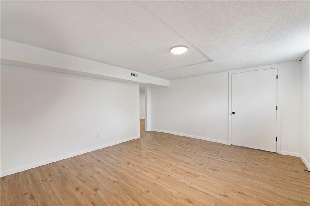 5441 Oliver Street — photo 26