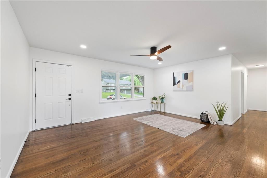 5441 Oliver Street — photo 7