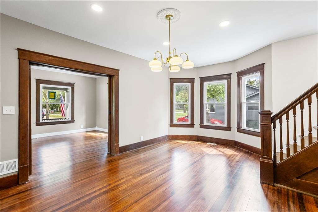 1004 S Willow Street — photo 11
