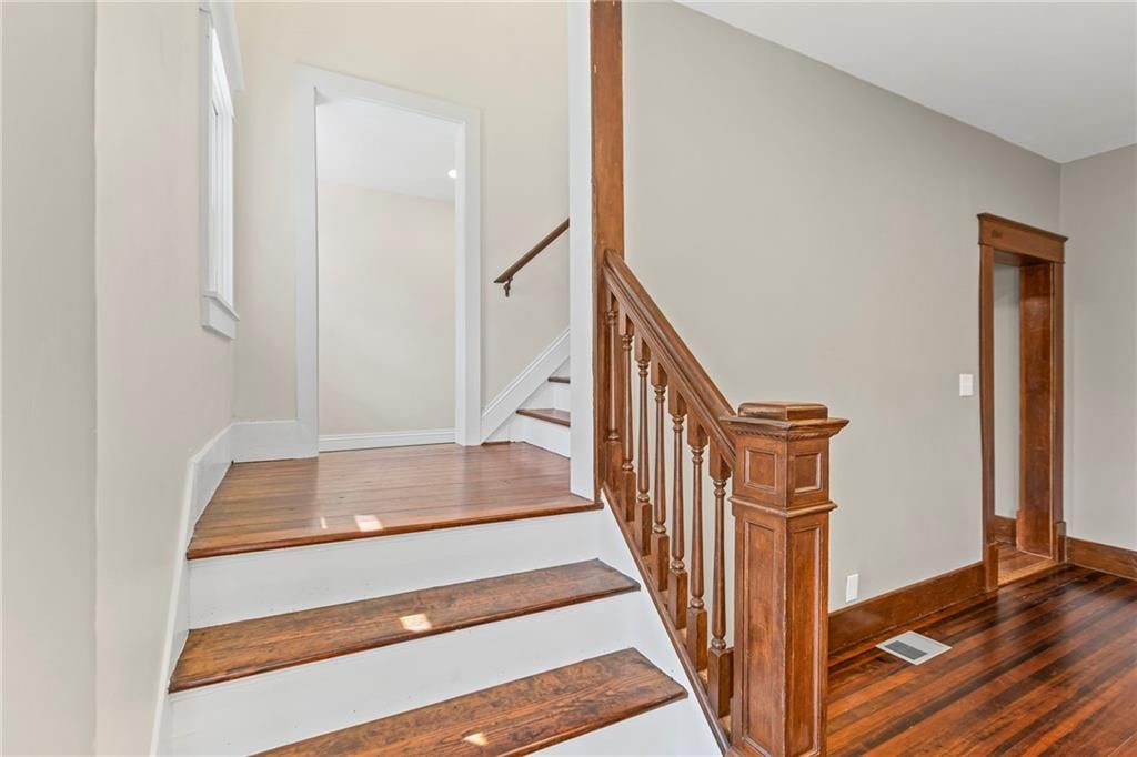 1004 S Willow Street — photo 22
