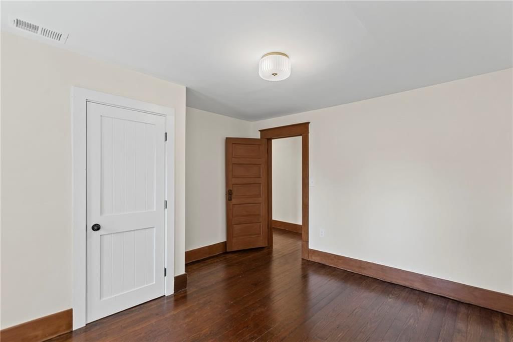 1004 S Willow Street — photo 29