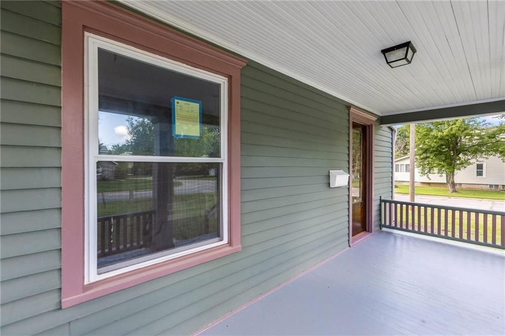 1004 S Willow Street — photo 4