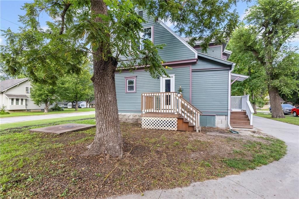 1004 S Willow Street — photo 44