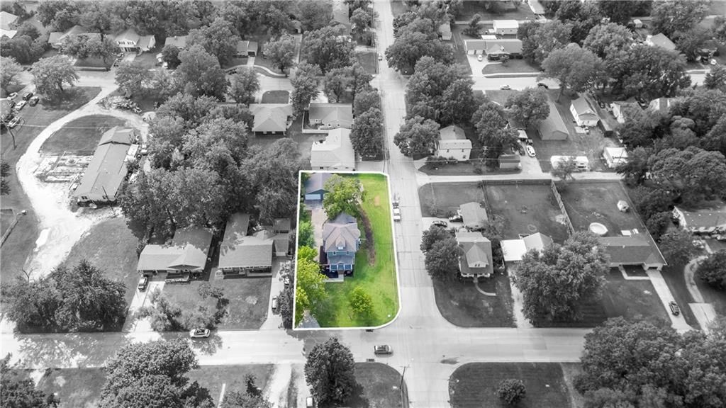 1004 S Willow Street — photo 52