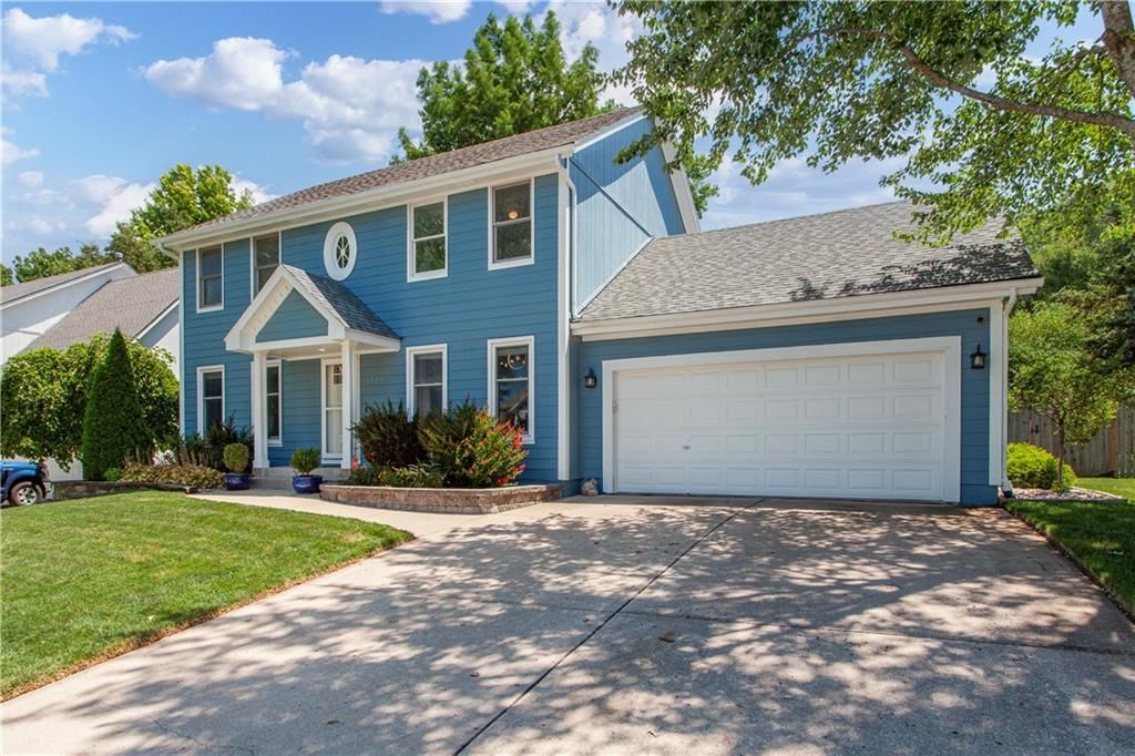 1321 SW Crossing Drive — photo 3