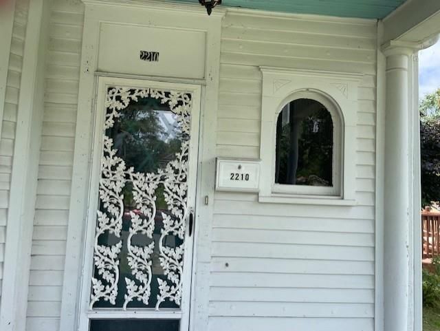 2210 Felix Street — photo 3