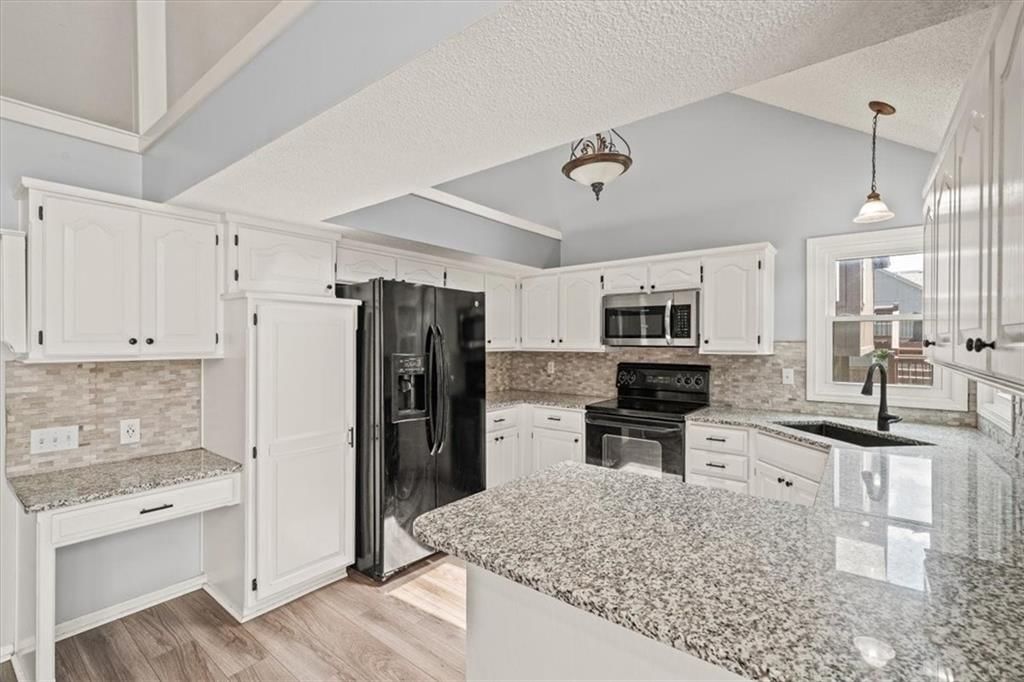17277 W 157th Street — photo 8