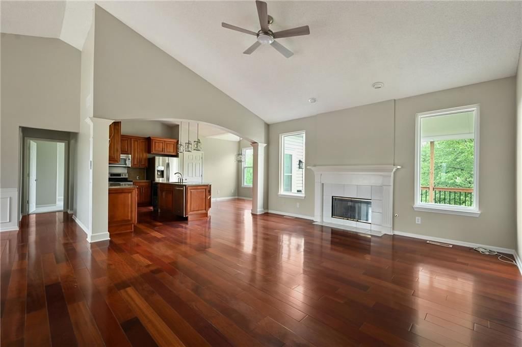 9201 N Charlotte Court — photo 4