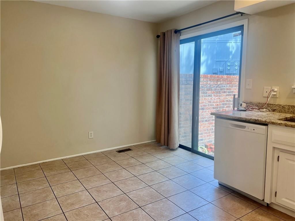 5111 W 62nd Street — photo 12