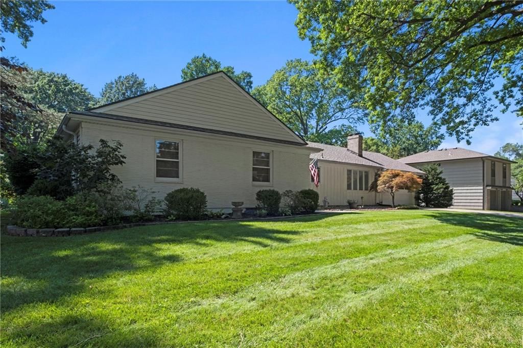 6400 Reeds Drive — photo 4