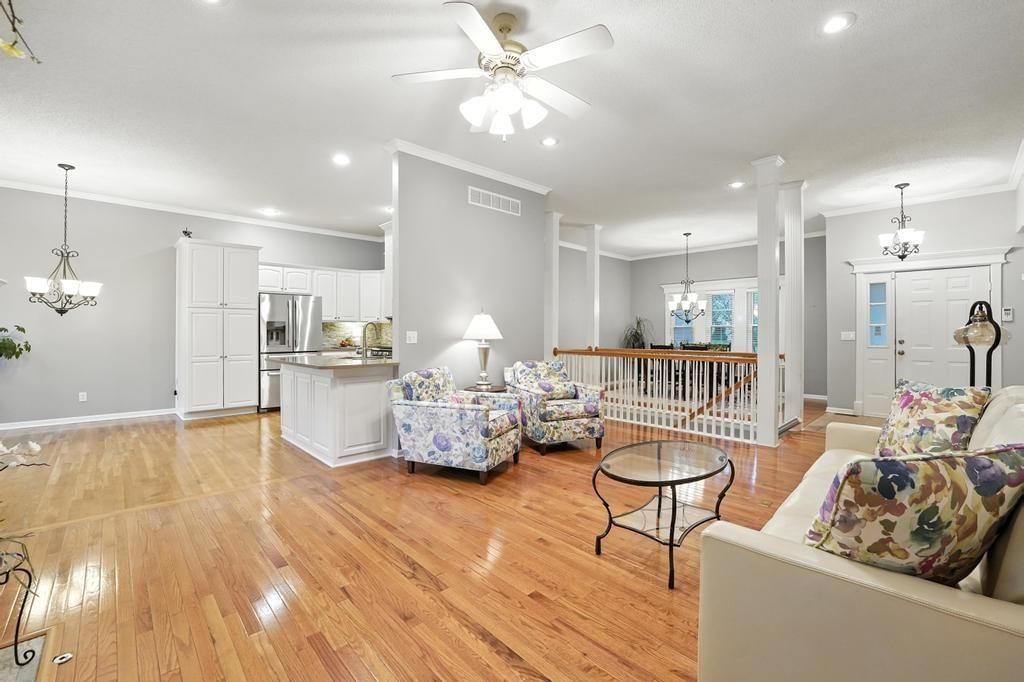 417 NE Topaz Drive — photo 12
