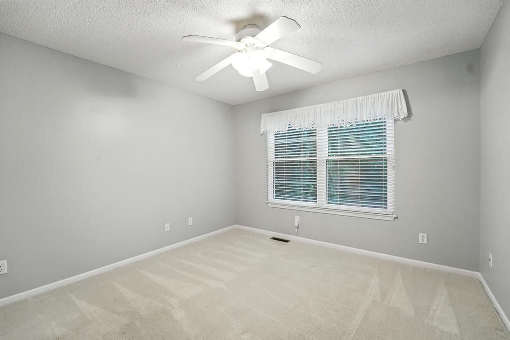 417 NE Topaz Drive — photo 26