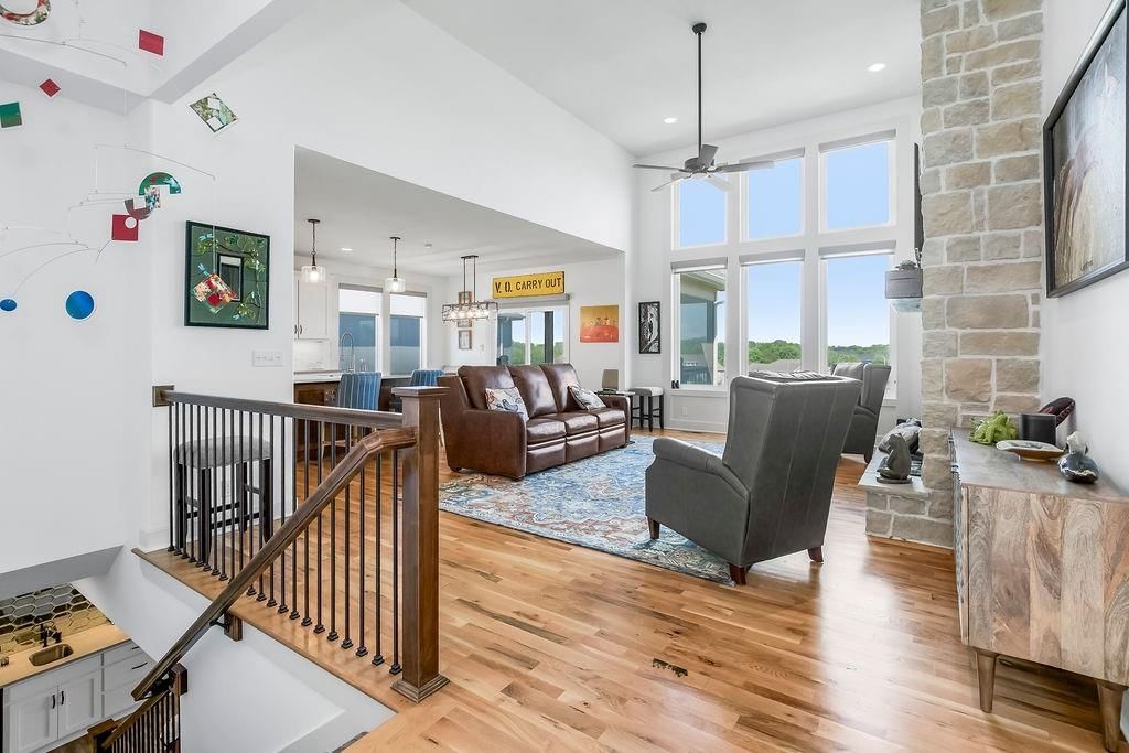 8319 Pickering Street — photo 3