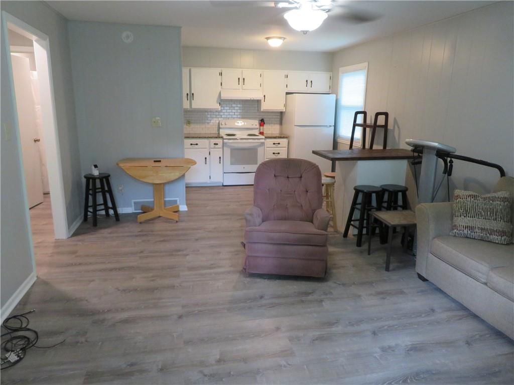 1213 N 7th Street — photo 6