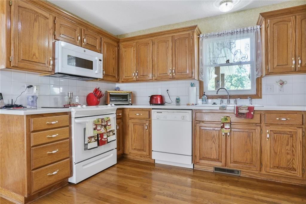 3038 Weaver School Road — photo 9