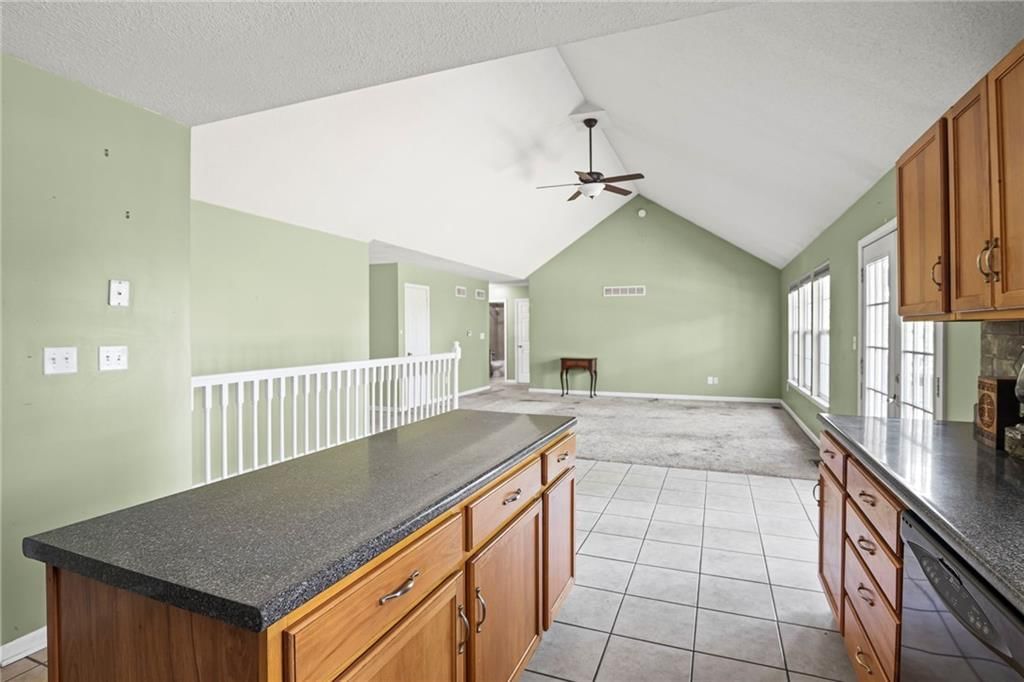 11647 Woodrail Avenue — photo 9
