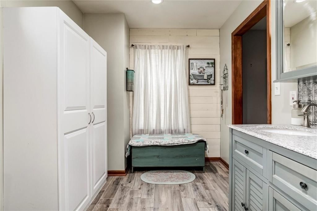 2380 Neill Parkway — photo 10
