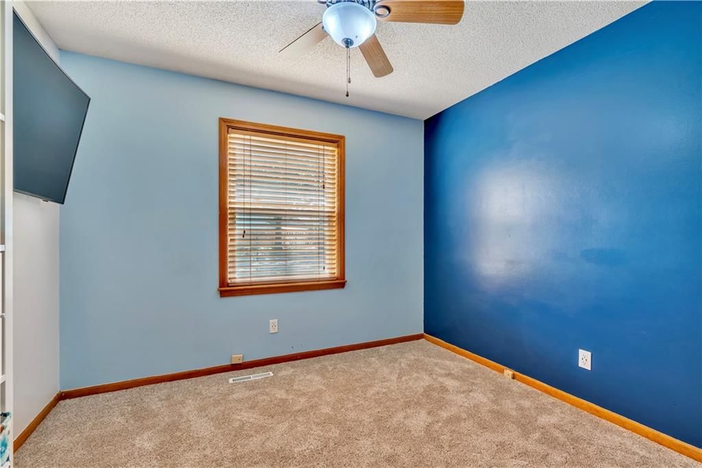 6708 N St Clair Avenue — photo 16