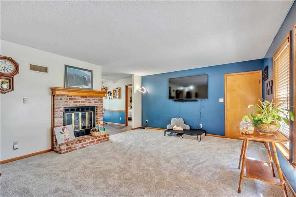 6708 N St Clair Avenue — photo 3