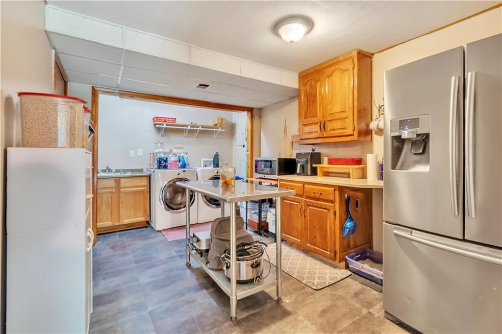6708 N St Clair Avenue — photo 25
