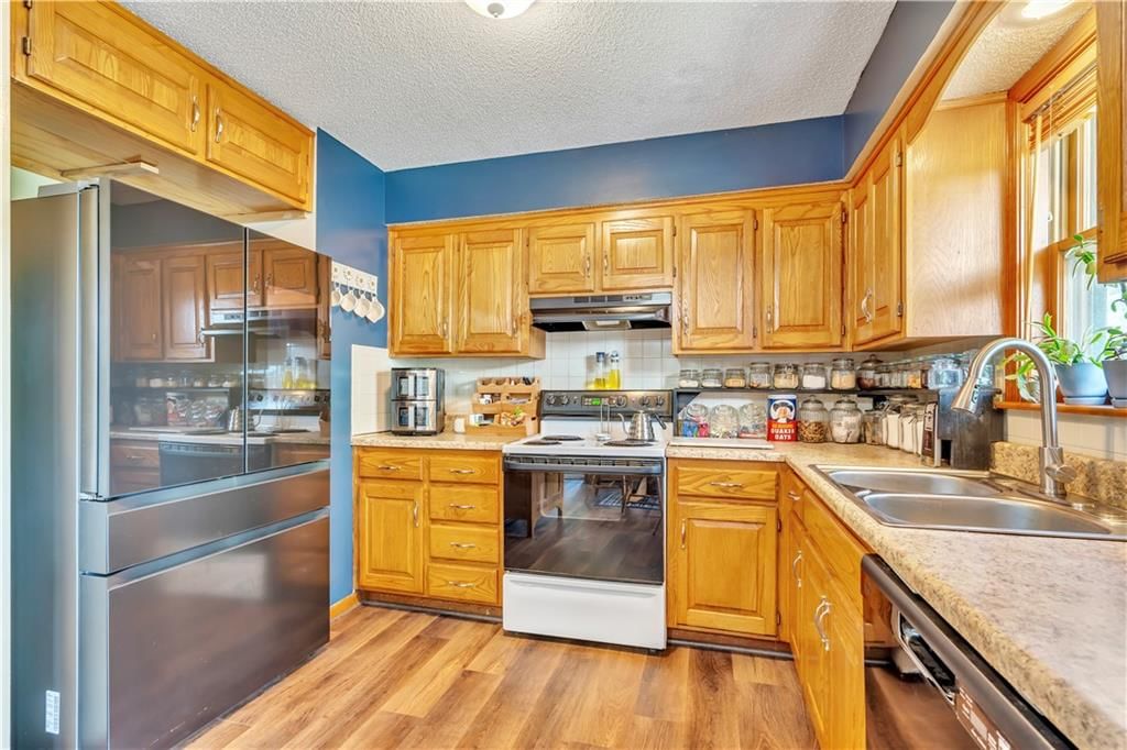6708 N St Clair Avenue — photo 7