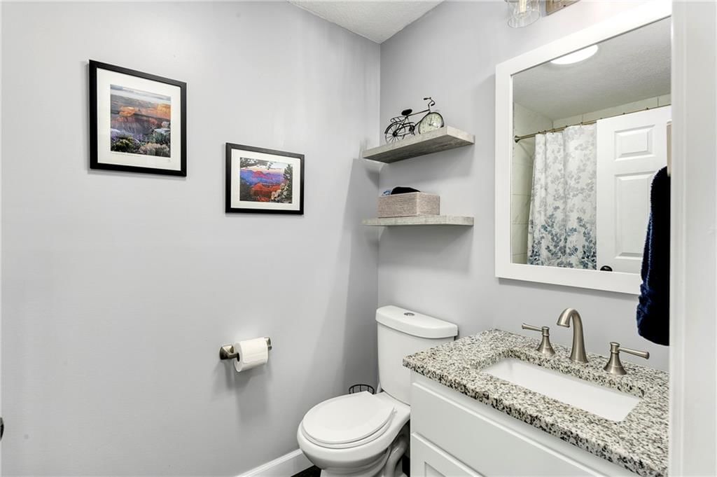1410 Vilas Street — photo 24