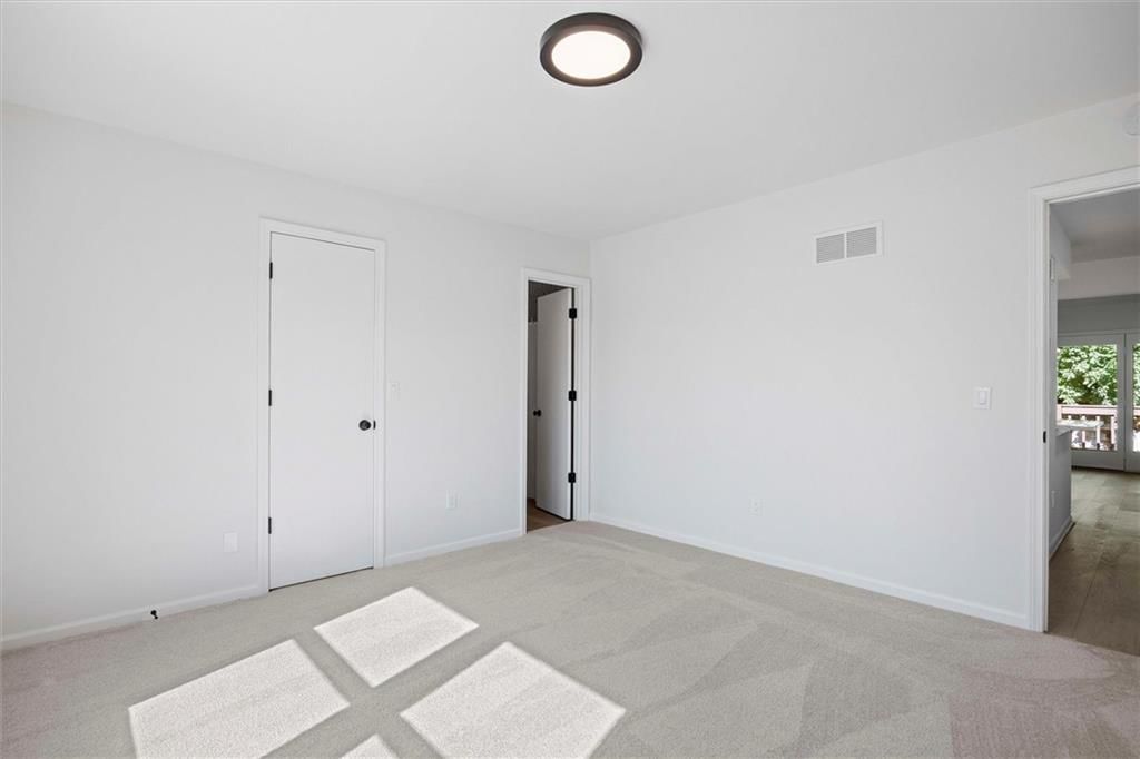 1424 Applegate Court — photo 8