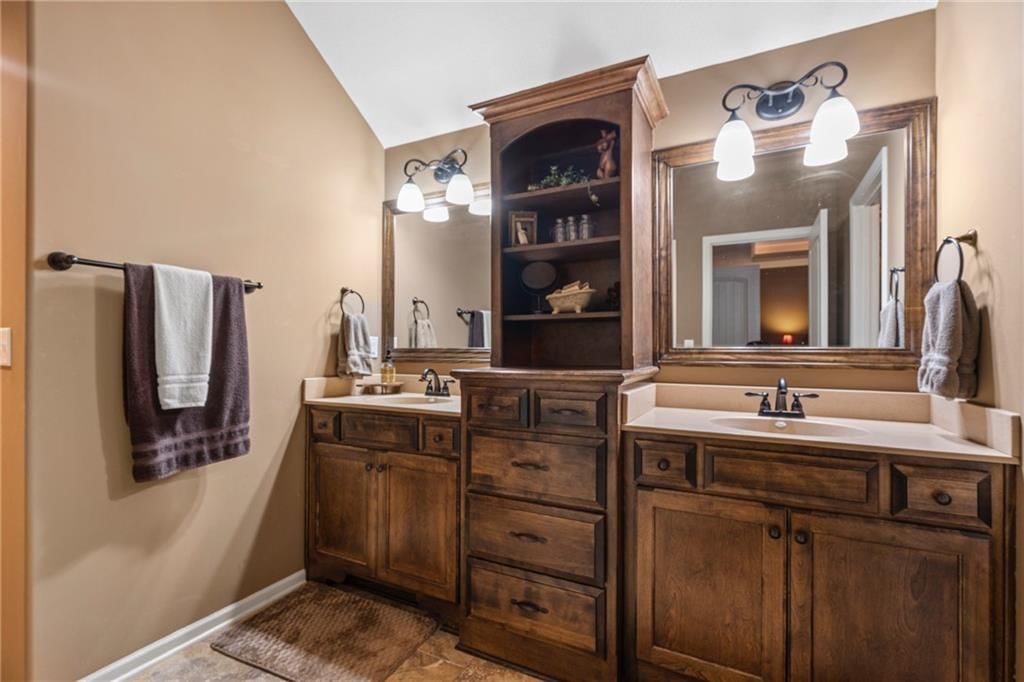 813 SE Oriole Court — photo 30