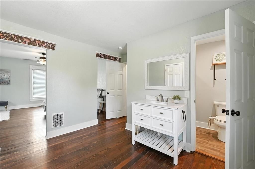 134 S Lincoln Street — photo 24