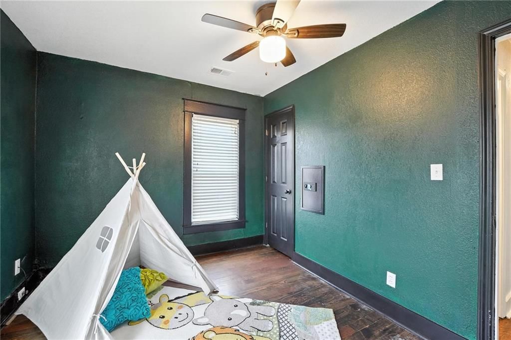 134 S Lincoln Street — photo 29