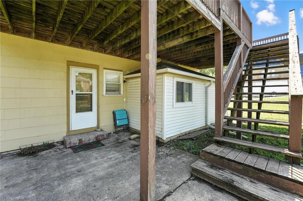 134 S Lincoln Street — photo 34