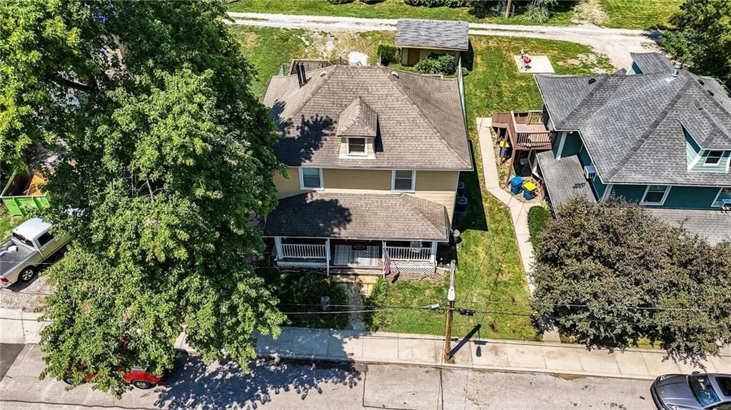 134 S Lincoln Street — photo 41